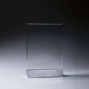 GM104M Glass Trophy 185mm